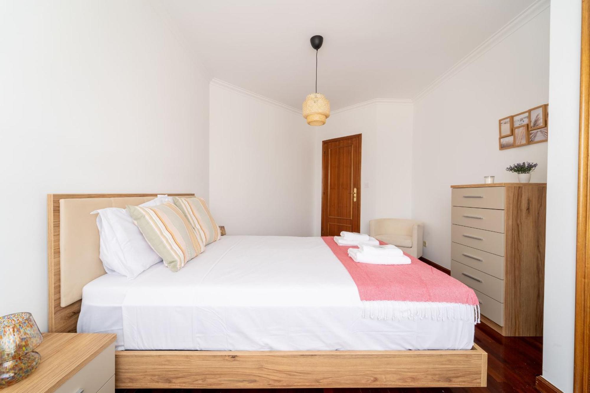 Beach Flat By House And People Viana do Castelo Exterior photo